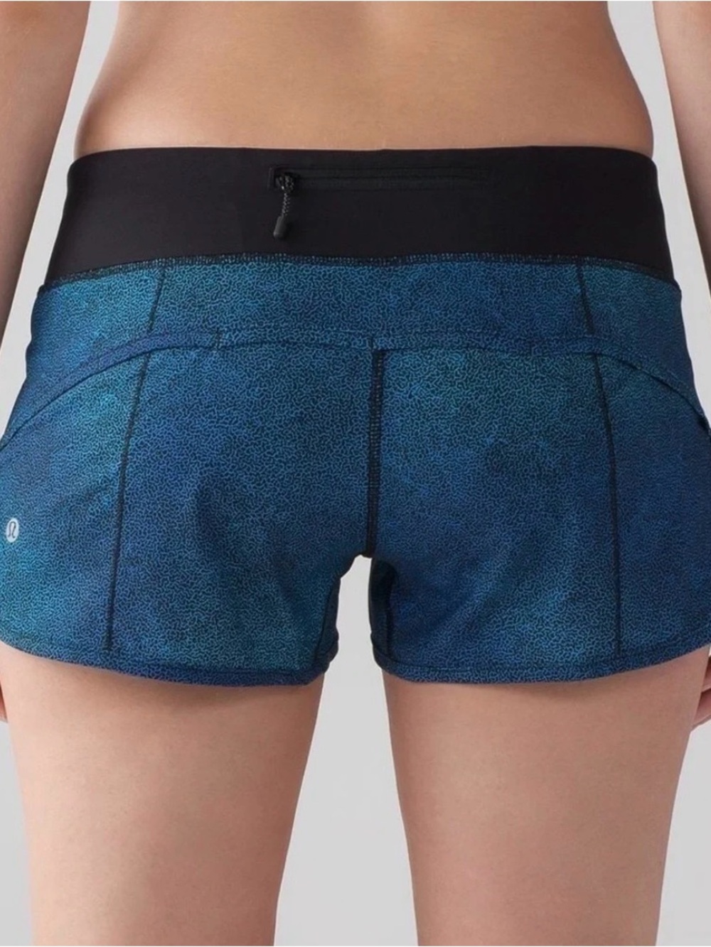 lululemon Speed up shorts 2.5” Sz 4